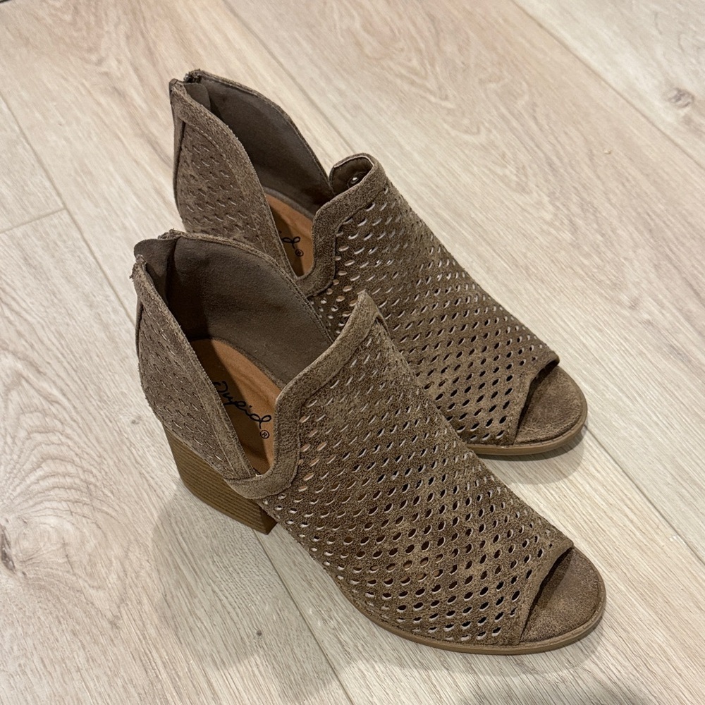 Qupid Taupe Perforated Peep-Toe Ankle Booties